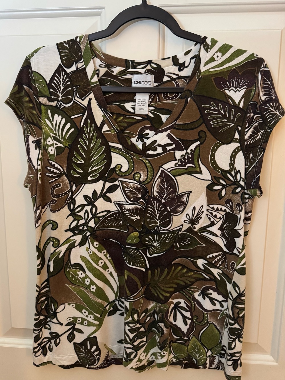 Chico's Top / Tee Botanical V-Neck
Chico’s Size -1 - Picture 6 of 8